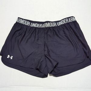 Women's Under armour black shorts SZ LG